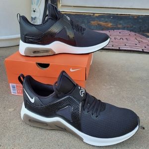 Womens Nike Airmax Bella